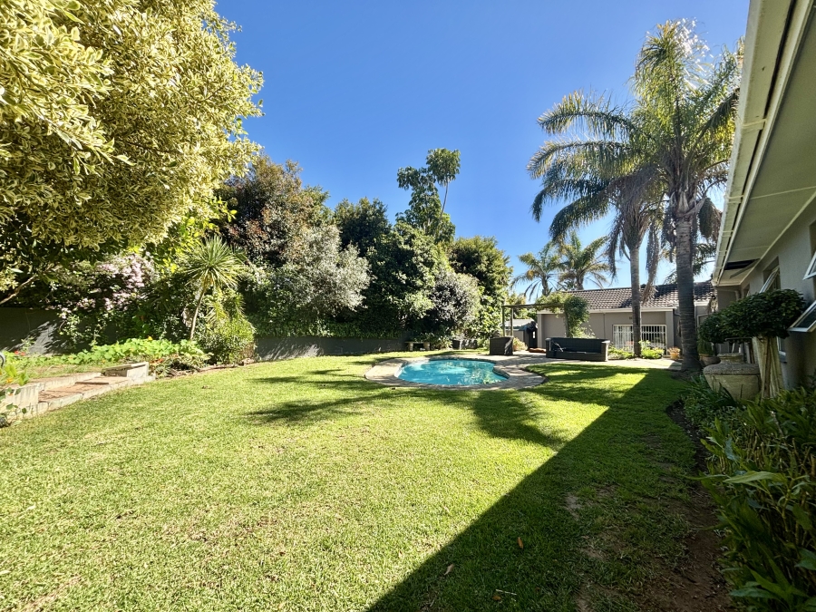 4 Bedroom Property for Sale in Vierlanden Western Cape